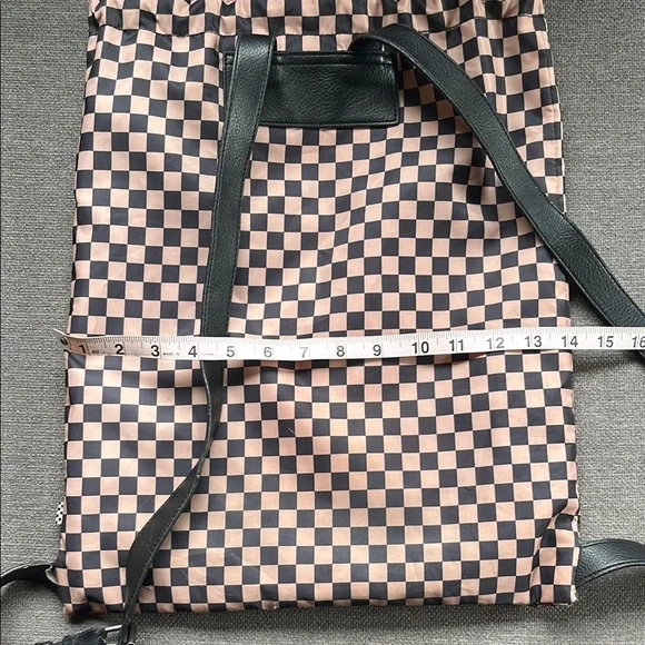 Vans Checkered Drawstring Backpack - Picture 7 of 7